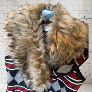 Long Aztec wool vest with fur
